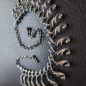 VTG Sarah Coventry necklace